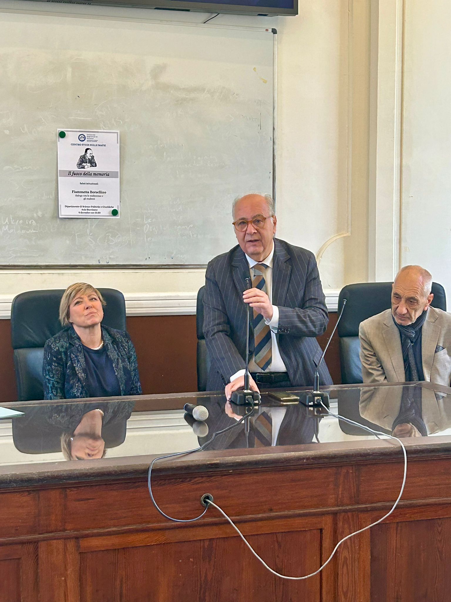 fuocomemoria_9_12_25_07